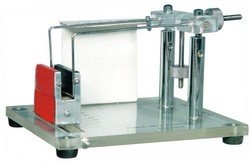 Force on a conductor balance